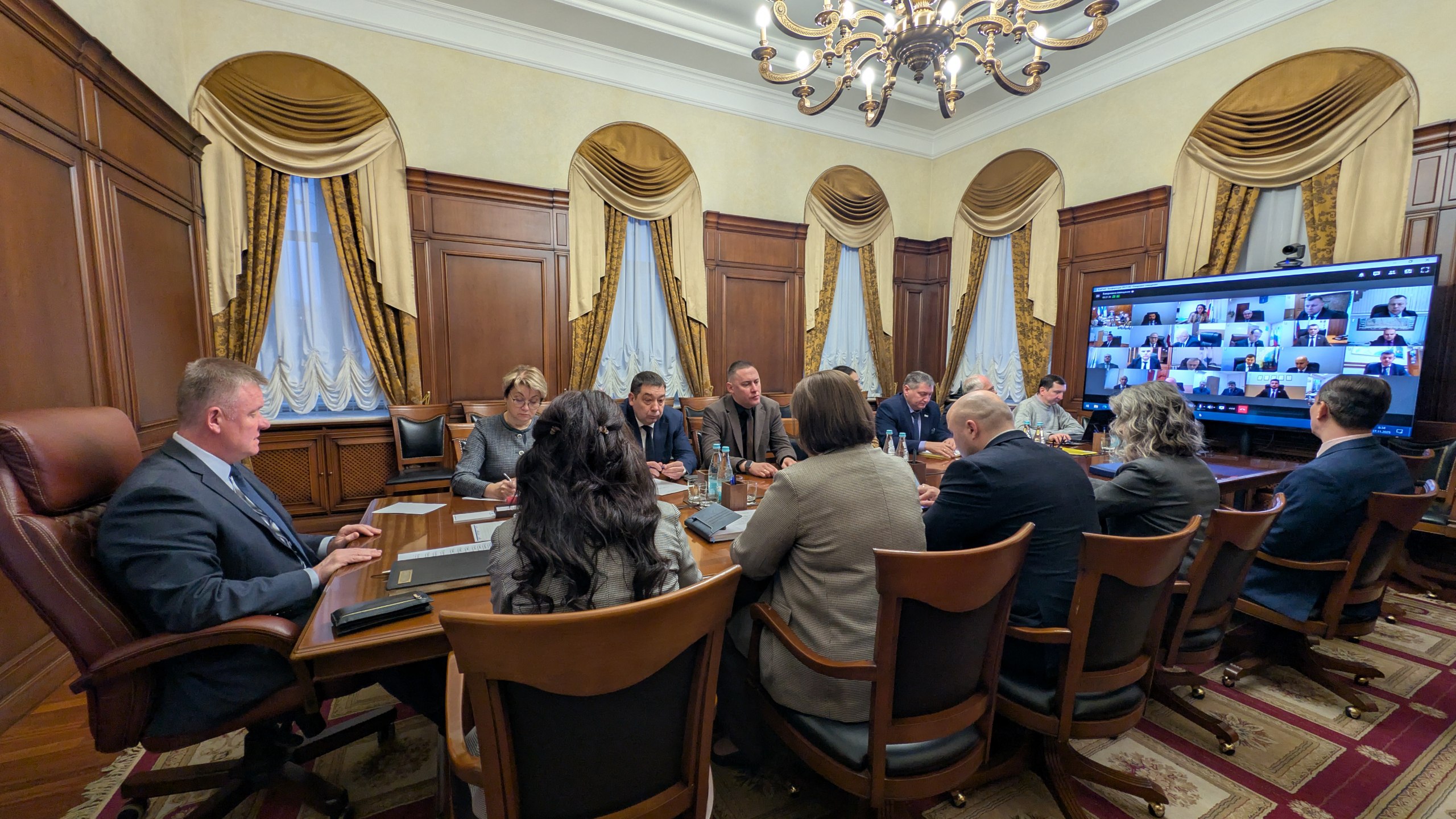 Глава Ленинского района Молчанов получил выговор после задержания своего заместителя